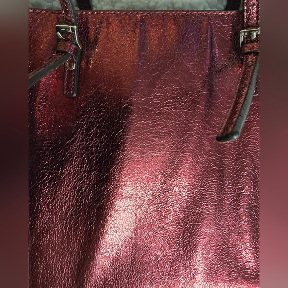 High Shine Red Guess East-West Adjustable Shoulder-Strap Handbag - Picture 7 of 7